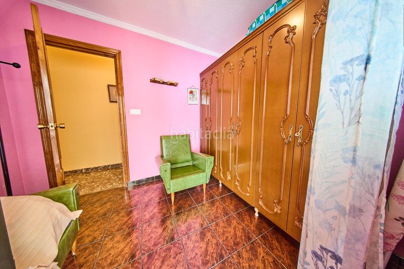 Foto a724d879-0f63-4d79-8bbc-1bc0a66a3211. Casa aparellada amb aparcament a Poniente Armilla