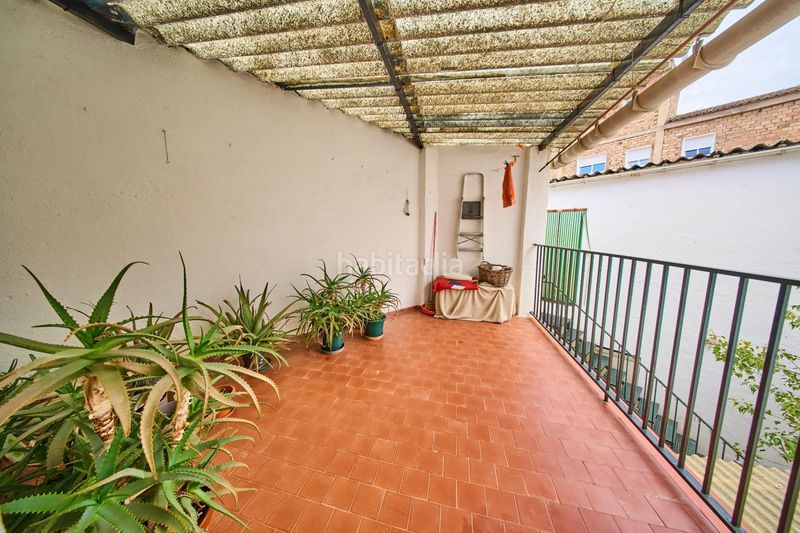 Foto b2531c42-7012-4c03-9ab6-ae6b94cb4273. Casa aparellada amb aparcament a Poniente Armilla