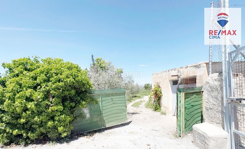 Foto e6844e22-d003-4d44-acd3-17758cfa4ff8. Casa amb aparcament a Zújar