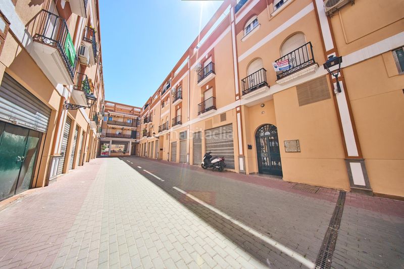 Foto d9555856-b109-4a90-ab05-73e7e5338368. Pis amb calefacció aparcament a Ogíjares