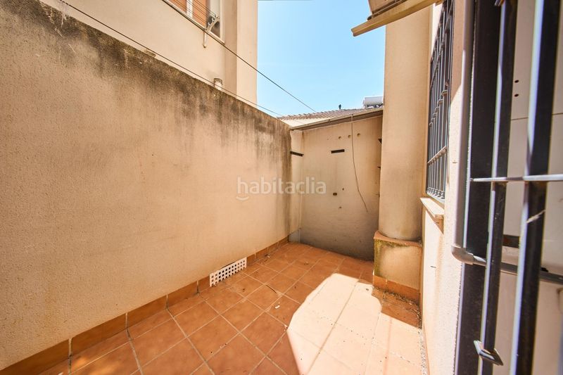 Foto f4c3a91f-d9a3-4d94-9fe9-fa32a89768ed. Pis amb calefacció aparcament a Ogíjares