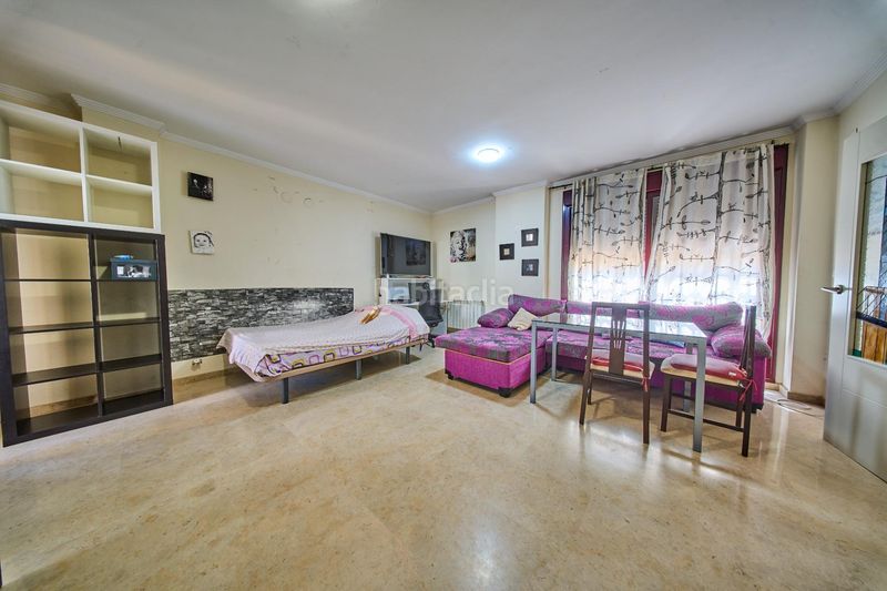 Foto 0a6900e5-5d3b-4f93-b644-8b593d5e87ae. Casa aparellada amb calefacció aparcament piscina a Ogíjares