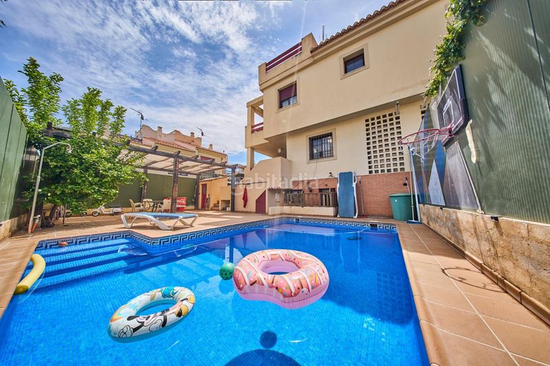 Foto 0e62f504-e409-41b9-b1ef-c7ffad29f9c3. Casa aparellada amb calefacció aparcament piscina a Ogíjares