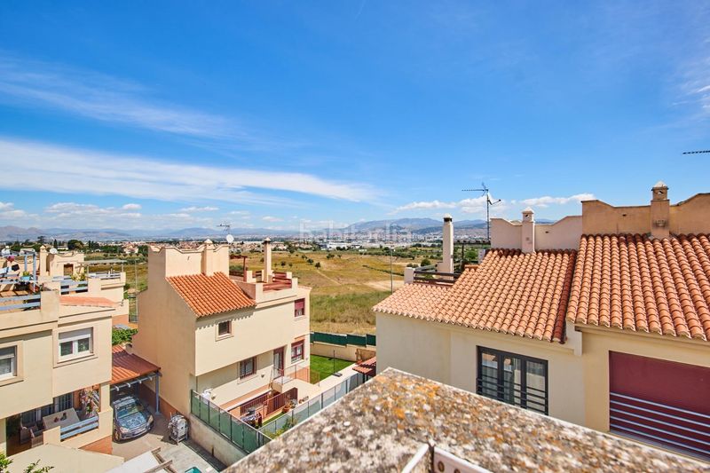 Foto 1de0a755-2494-42ed-a1c7-4d9236f54157. Casa aparellada amb calefacció aparcament piscina a Ogíjares