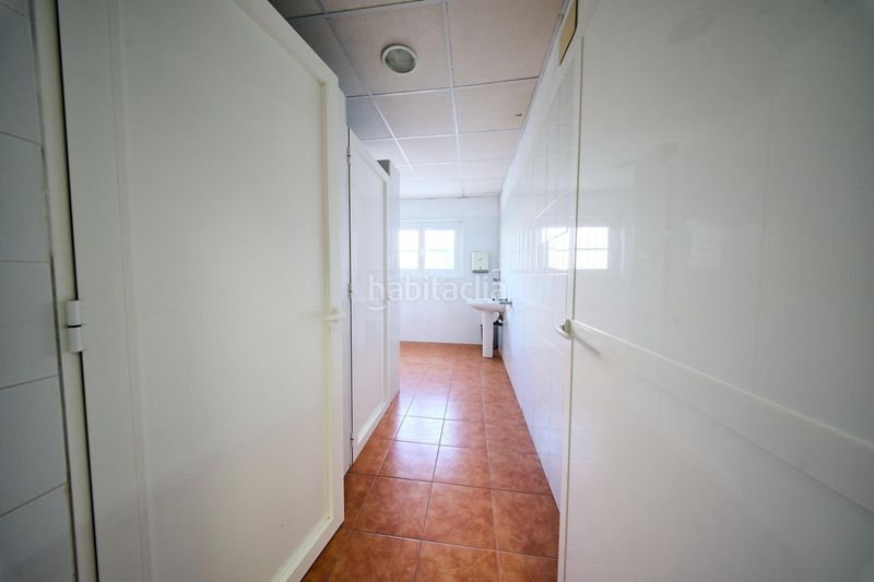 Foto 835d9c91-c194-4e52-a7ca-22fd2f122e03. Nau industrial a Baza