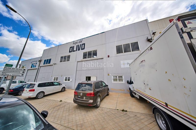 Foto e2bda4be-67d5-4656-95ee-9dd2d88005ad. Nau industrial a Baza