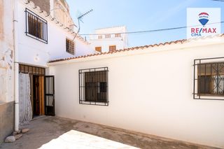 Masía  Castillo. Oportunidad única en freila  encantadora casa cueva con vistas e