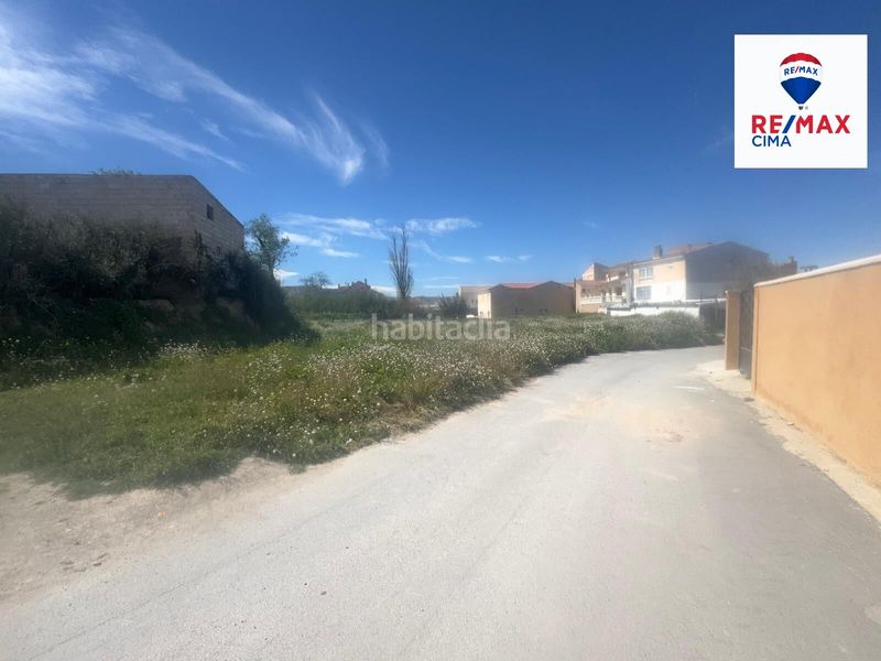 Foto f06a9c4a-a9a3-4254-90d5-fcbff454e443. Terreny residencial a Zújar