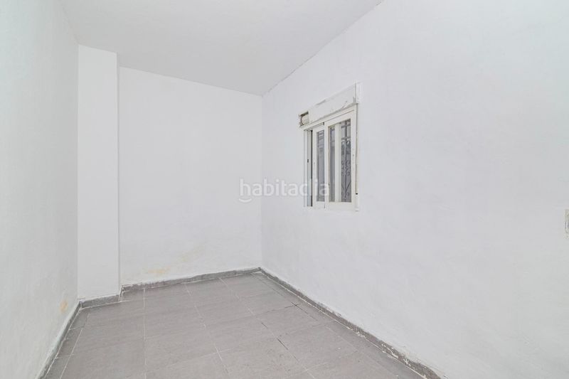 Foto 50b6f553-4b3c-460e-9791-b1e495274f7f. Casa aparellada a Haza Grande Granada