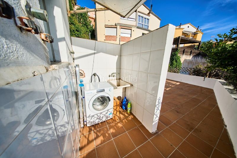 Foto ad2f565a-5a69-49a5-bfa6-ac1ebbc3ac3b. Casa amb calefacció aparcament a Cenes de la Vega