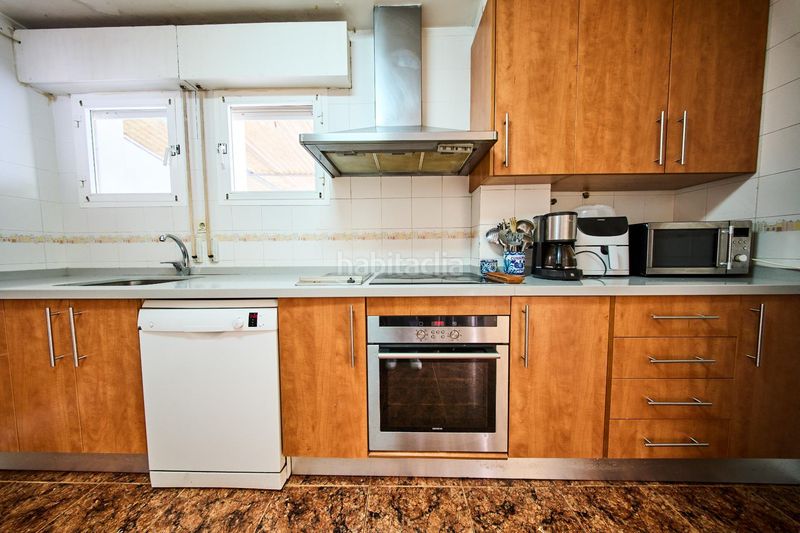 Foto c4a057d4-5373-44c7-a093-be98eea35735. Casa amb calefacció aparcament a Cenes de la Vega