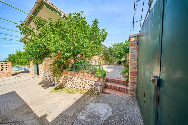 Foto dc4aafab-d531-4351-b0ec-e331ffe54060. Xalet amb aparcament piscina a Alfacar