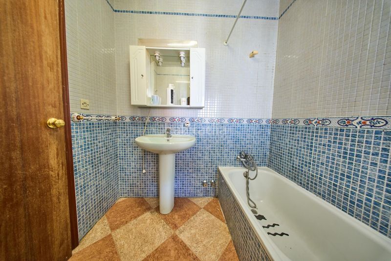 Foto 6df7fb67-1dcb-4348-8276-043538303605. Casa adossada a San Ildefonso Granada