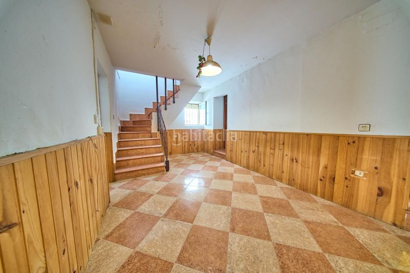 Foto f494f568-5f06-41b3-8b8a-9340a1c52848. Casa adossada a San Ildefonso Granada