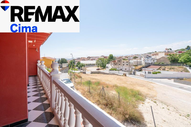 Foto 89ee5489-0405-4479-90e0-ac552e7ca26d. Casa amb aparcament a Baza