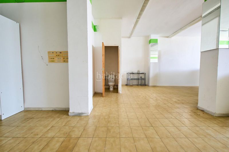 Foto cba7de39-7cd2-4008-a877-4483c7a2abdc. Local comercial local en venta en Baza