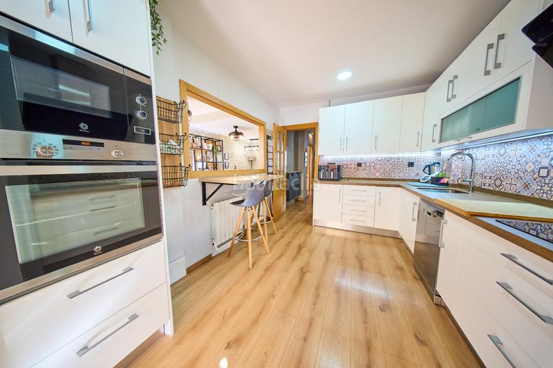 Foto a3aed691-5f83-4624-ab63-81c01a86e5cf. Casa adossada amb calefacció aparcament piscina a Ogíjares