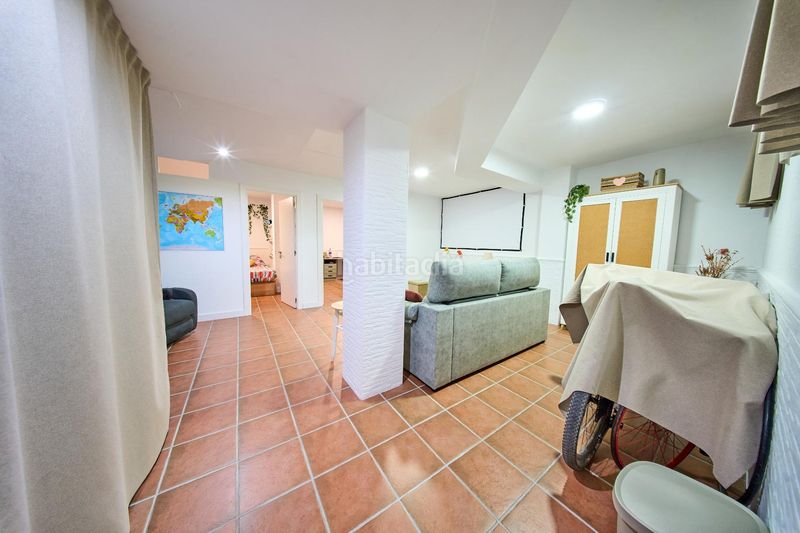 Foto d84dec88-0db3-46c5-ba71-d65674e37289. Casa adossada amb calefacció aparcament piscina a Ogíjares