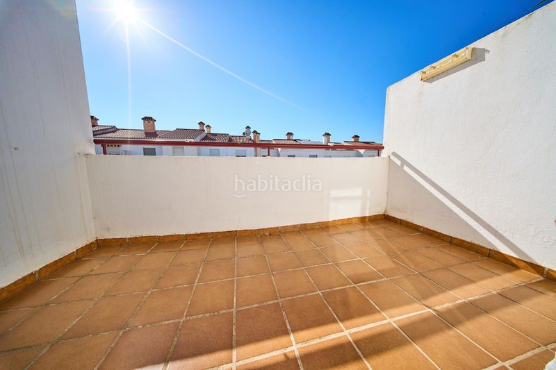Foto f2f46ac3-675d-40a9-89cb-42e40769b490. Casa adossada amb calefacció aparcament piscina a Ogíjares