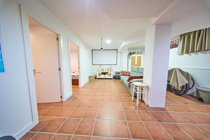 Foto f5cccd52-f197-4b9f-961e-5466a824a42b. Casa adossada amb calefacció aparcament piscina a Ogíjares