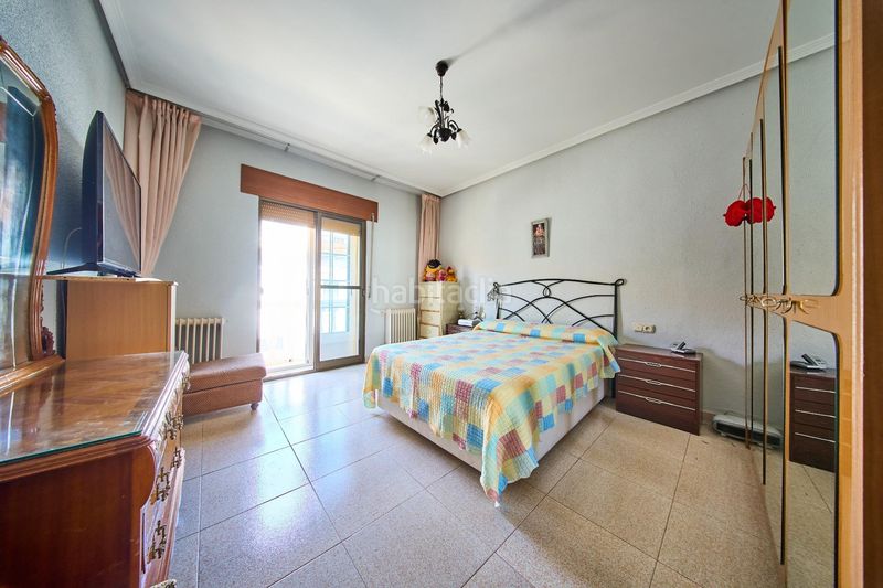 Foto ae153729-7b36-4374-ba75-87dbdb8b0dd3. Casa aparellada amb calefacció aparcament a Baza