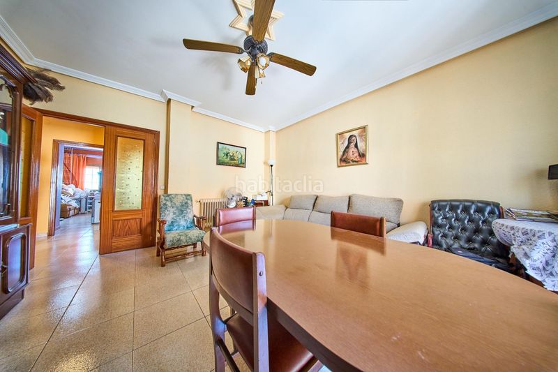 Foto e7b382f8-a1ce-421e-bf39-6bd9abacadb5. Casa aparellada amb calefacció aparcament a Baza