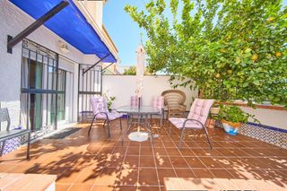 Casa adossada a ALMERIA