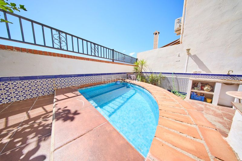 Foto a588393e-8386-417d-8171-b43866e5cffa. Casa adossada amb calefacció aparcament piscina a Órgiva