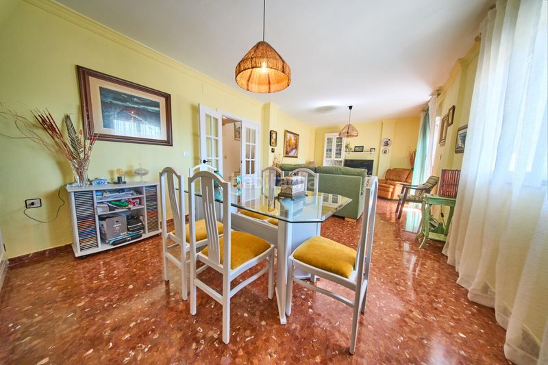Foto c6a96505-ca59-44ca-b993-bbe7ae996258. Casa adossada amb calefacció aparcament piscina a Órgiva