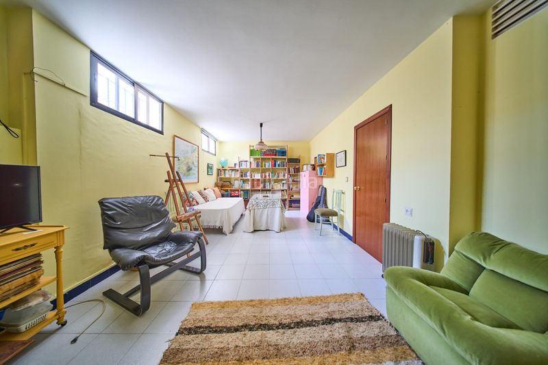Foto d95c70c7-3a2f-4b0b-a636-d10ea7c2d01e. Casa adossada amb calefacció aparcament piscina a Órgiva