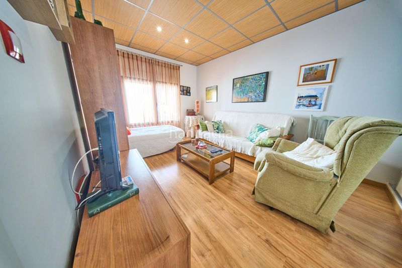 Foto e80a8cf1-4b11-4f81-a83d-49c0f430e943. Casa adossada amb calefacció aparcament piscina a Órgiva
