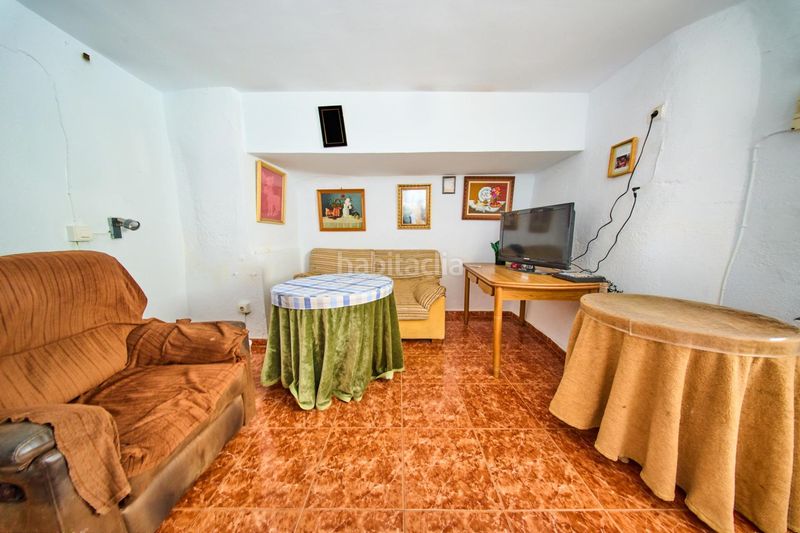 Foto b28e751d-fe30-4289-b2c9-82abda9531df. Casa  independiente con terraza en Órgiva