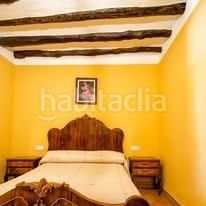 Foto a846f2b2-14c4-4770-9725-7413bb3749c1. Masia amb aparcament a Baza