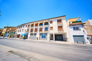 Pis  Calle granada. Piso a la venta en pleno centro de og�jares