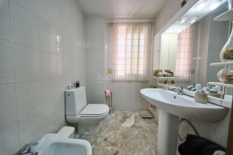 Foto 5a21f7f2-13ee-421e-aa10-5d75886c07c3. Casa aparellada amb aparcament a Maracena