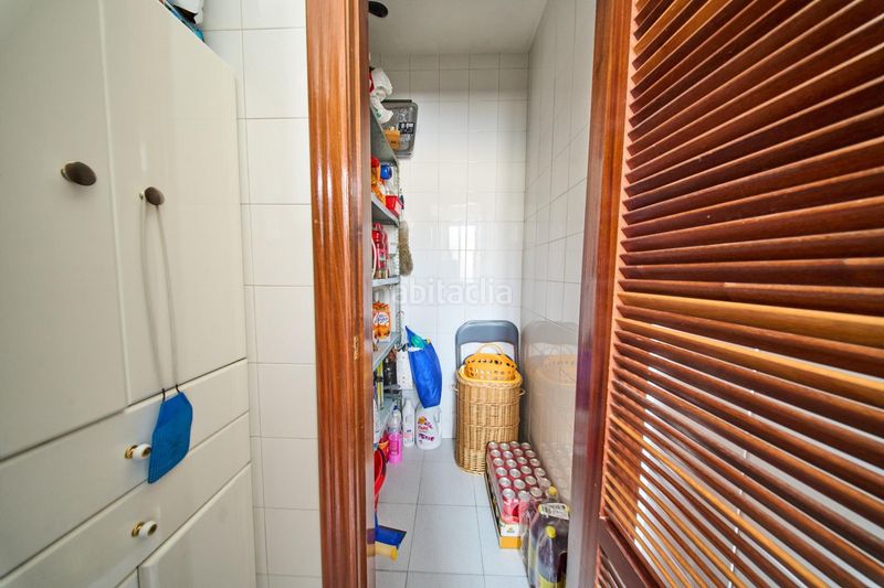 Foto eb185493-4839-42ad-97ab-06dae27b1b63. Casa aparellada amb aparcament a Maracena
