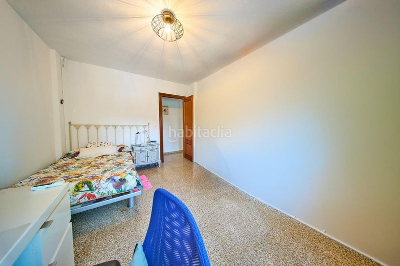 Foto 3a2d3401-2666-4266-88ce-ea2e7f40f76f. Pis amb calefacció a Barrio de Zaidín Granada