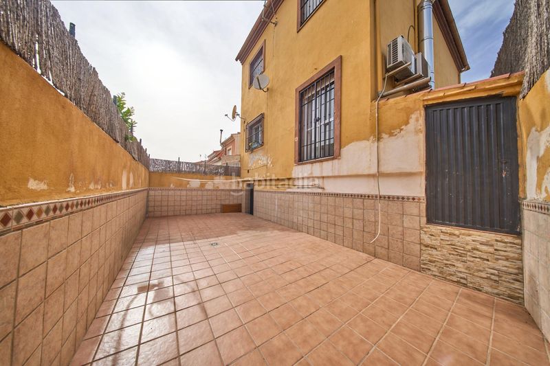 Foto badc57d4-7814-4c89-bdb7-14b52bf41629. Casa adossada amb aparcament a Jun