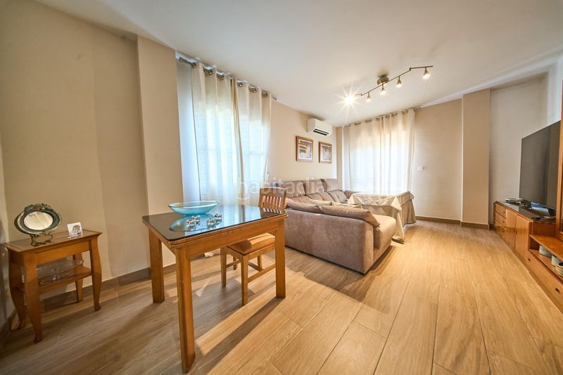 Foto c04fc4d2-0b42-453b-89ea-4e9f835f7e77. Casa adossada amb aparcament a Jun
