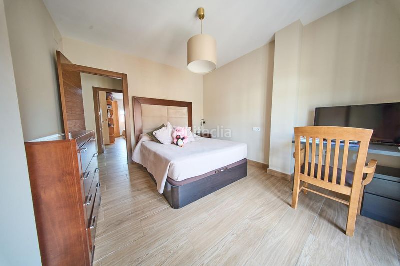 Foto cfb5f62f-ad29-4df8-9174-47720b72f5bb. Casa adossada amb aparcament a Jun