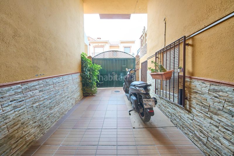 Foto fdf4709b-53e8-4dbc-a5e4-777fa1705554. Casa adossada amb aparcament a Jun