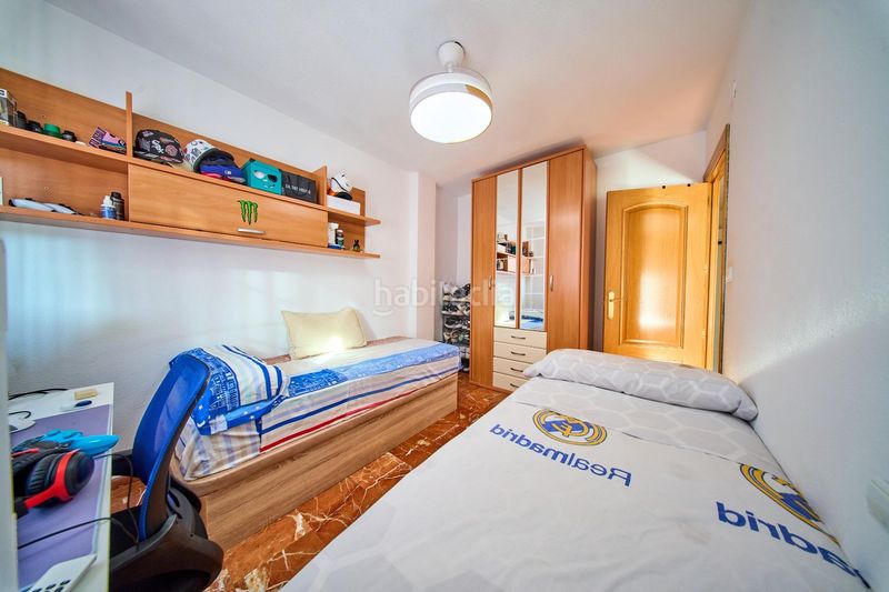 Foto 4e0d02bd-23e2-4734-9213-6183dbc62770. Casa adossada a colonia 13 a Jun
