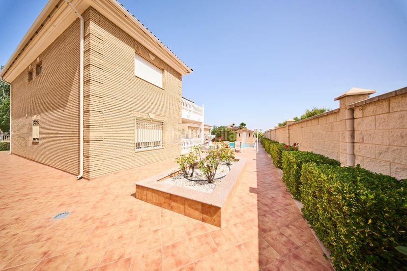Foto dbe288fd-2722-4881-931f-bccdd2932127. Xalet amb calefacció aparcament piscina a Dílar