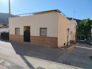 Haus  Travesía paraíso 1. Casa en venta lanjaron con terraza