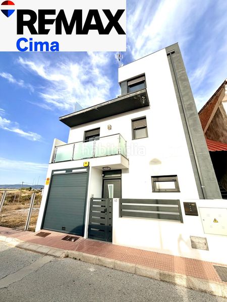 Foto 9413e650-2de0-48c2-a35c-eada77d4c502. Casa amb calefacció aparcament a Cúllar