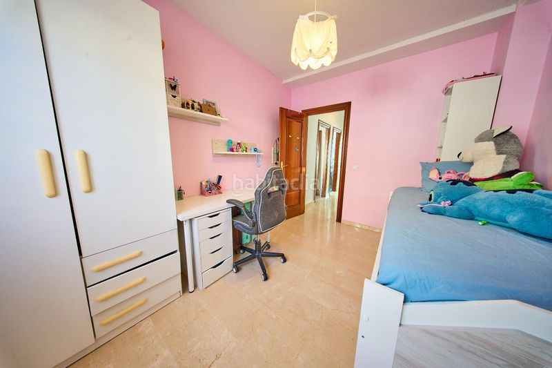 Foto dcf31b61-1ceb-4a7d-a3b8-ccb9b2bce9f6. Casa adossada amb calefacció aparcament a Avda. De los Ogíjares Armilla