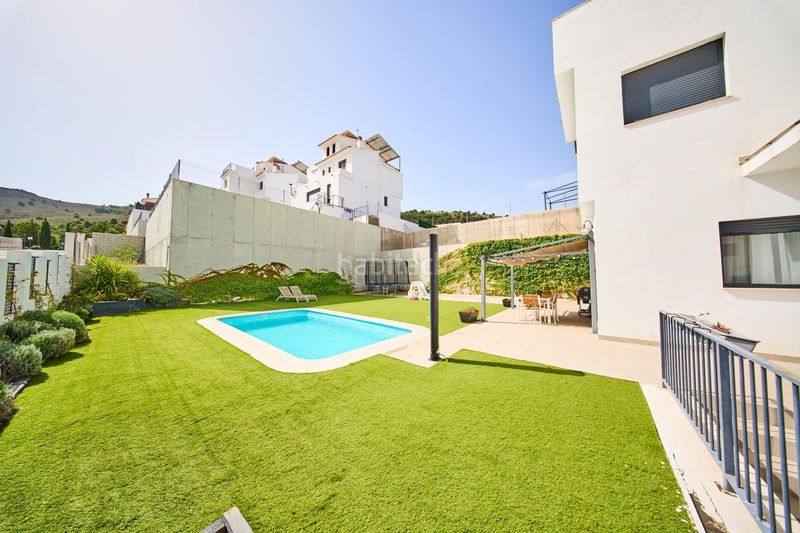 Foto f70e83d4-5b4e-4016-ad0d-b50de7e62be0. Xalet amb calefacció aparcament piscina a Dílar