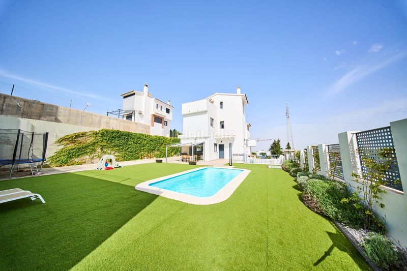 Foto f9301650-5756-4d76-9628-ce55b07876e7. Xalet amb calefacció aparcament piscina a Dílar