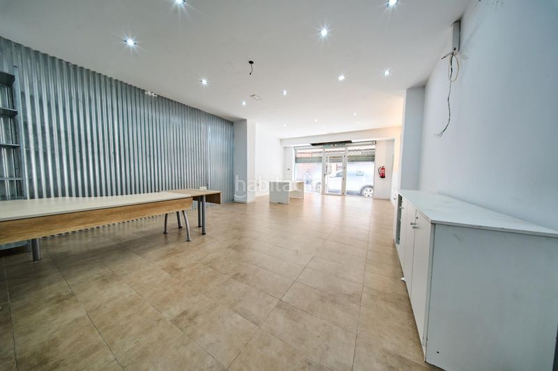 Foto 4d8b814c-3452-4680-9adf-2f9c2eb15b62. Local comercial a Fígares Granada