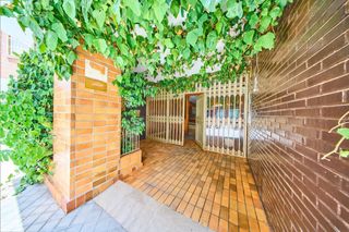 Pis  Sos del rey catolico. Piso alminares del genil, pisazo de 195 m2 con piscina, sauna y